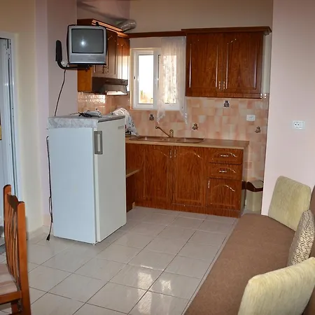 Apartment Tare *