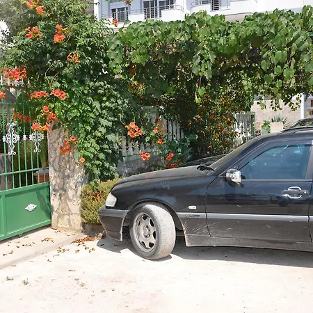 Tare Sarande